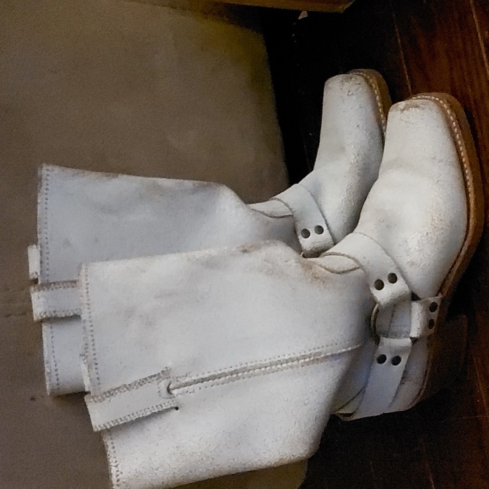 FRYE BOOTS